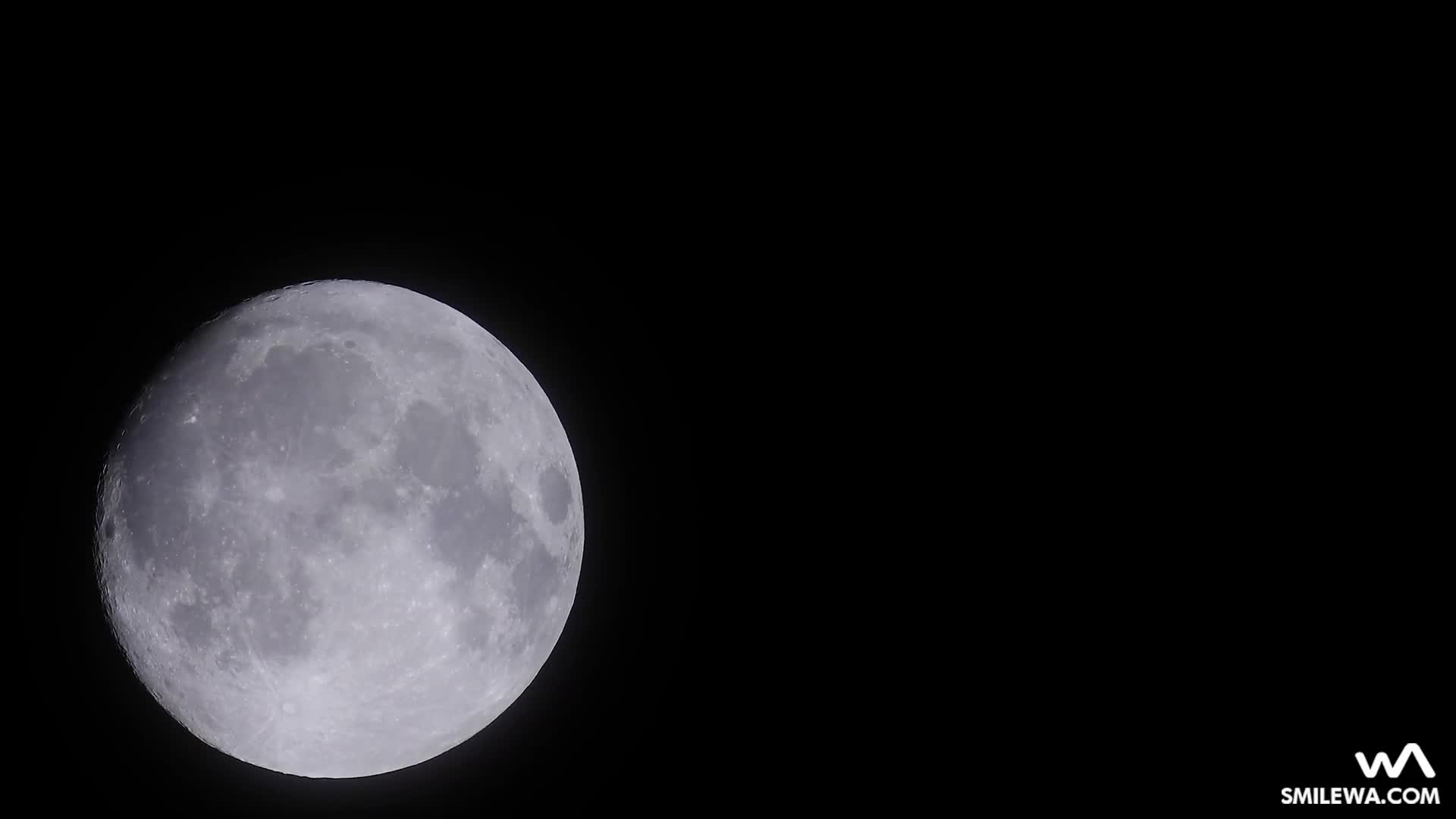 [4K] 2017 추석 한가위 보름달 (the full moon on Chuseok) @대한민국 서울 Filmed in 4K by -wA-