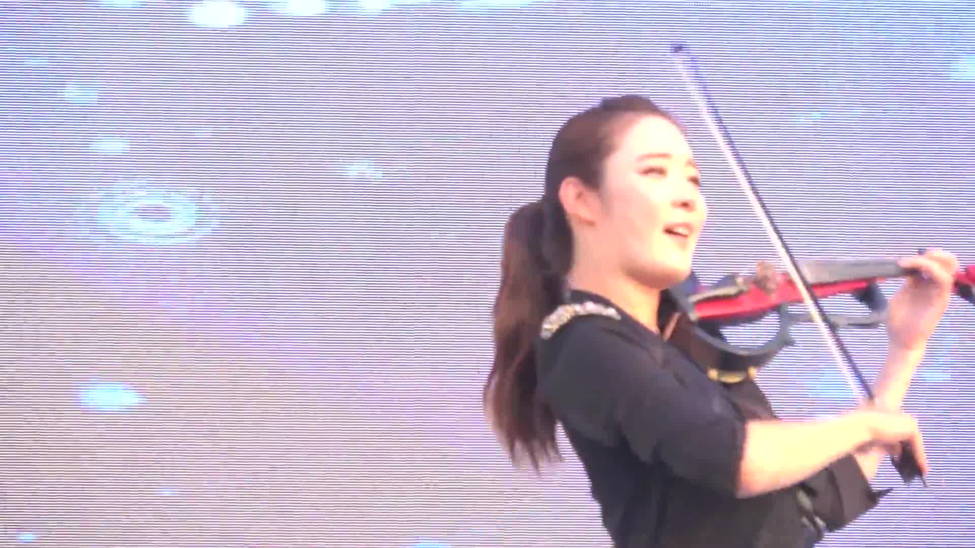 서지우 Seo Jiwoo 미녀 바이올리니스트  가요 _애타는 마음_ 문화가 흐르는 서울광장